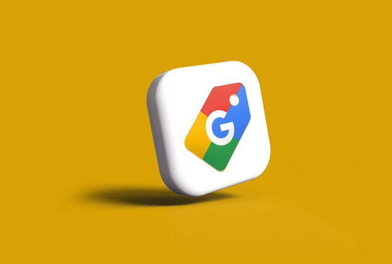 google shopping logo auf einem würfel
