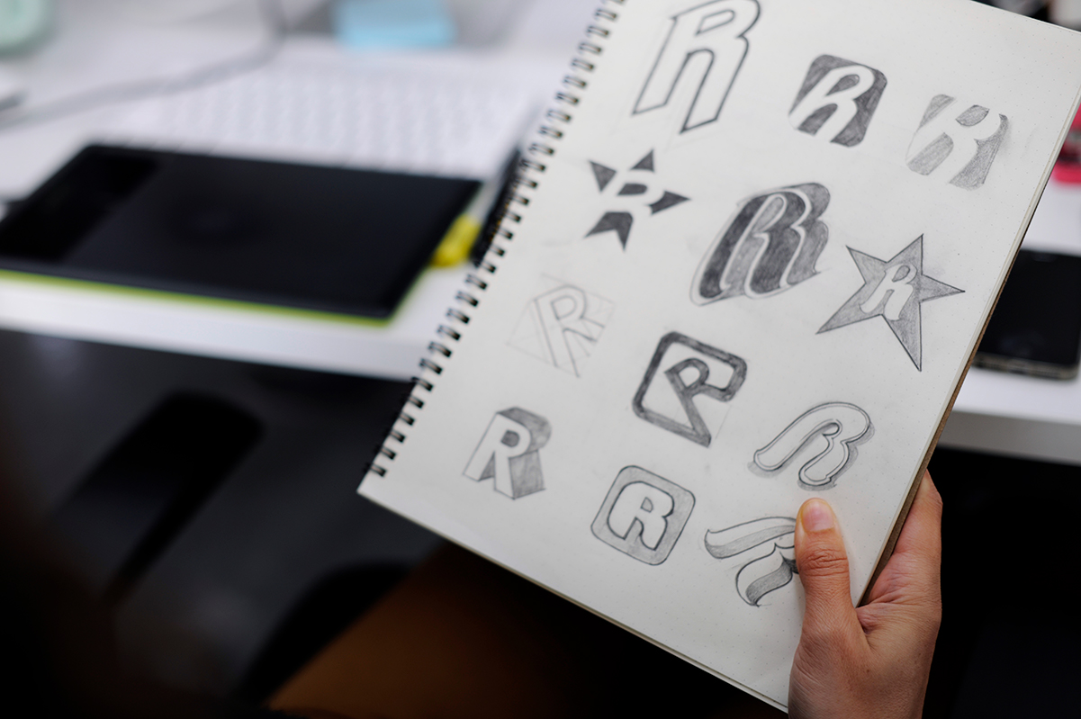 logo design auf papier