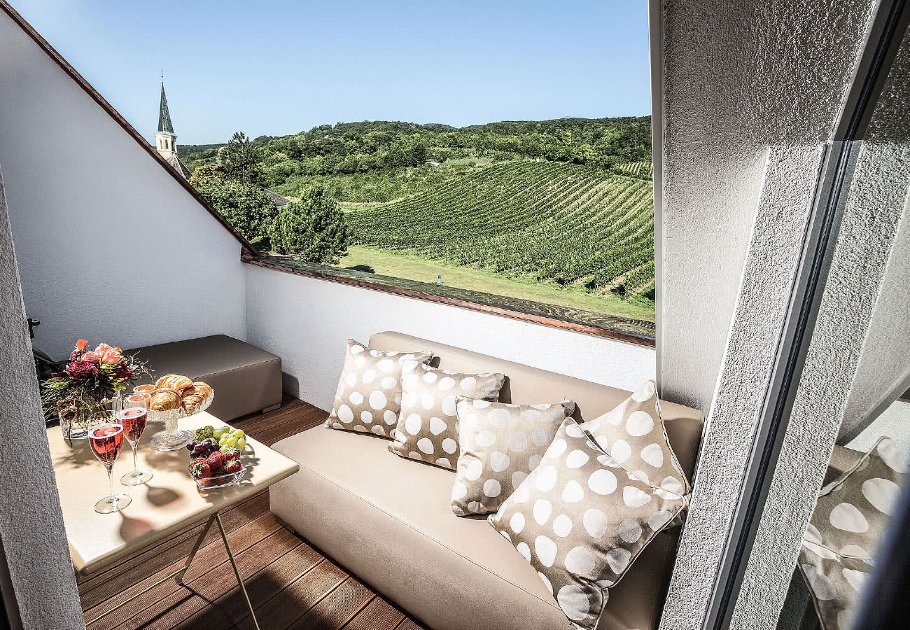 Balkon mit Blick auf den Weinberg