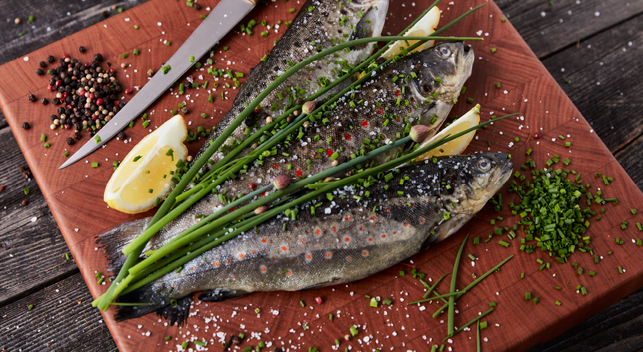 Zubereitung von Fisch an Bord