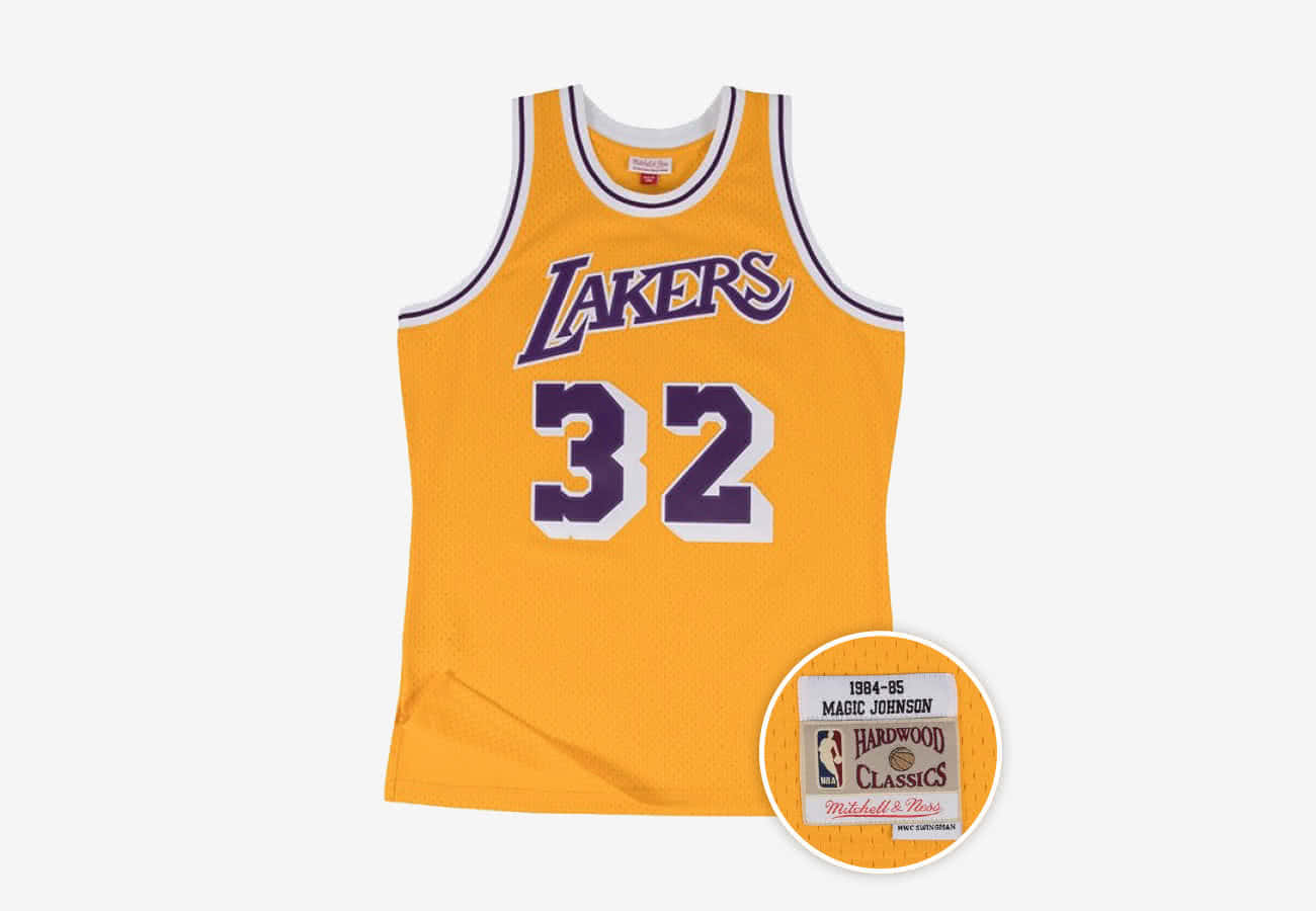 Lakers top